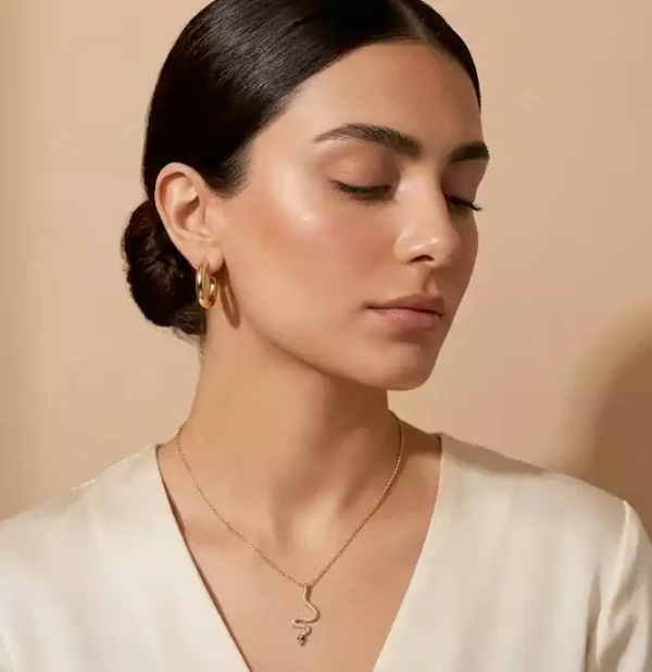 گردنبند طرح مار برند تاش
